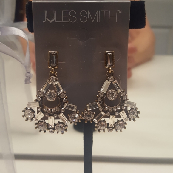 Jules Smith Jewelry - 💖HP💖 JULES SMITH SONIA CHANDELIER EARRINGS  NEIMAN MARC